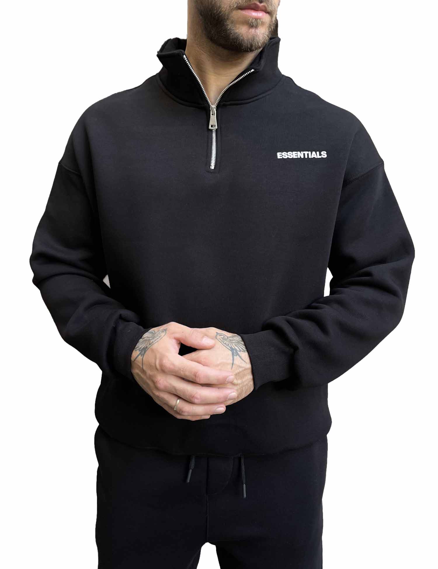 Ανδρικό μαύρο φούτερ με μισό φερμουάρ και λογότυπο στο στήθος ES26003 φωτογραφία